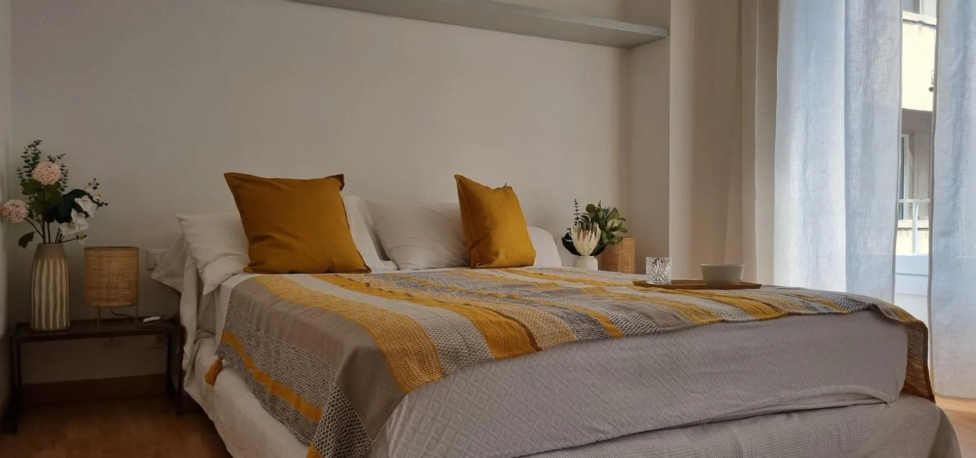 Joivy Contemporary 1-Bed Apt Near Duomo Di Milano Italy